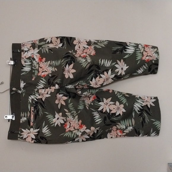 Riders by Lee flora short with extra size - Picture 4 of 5